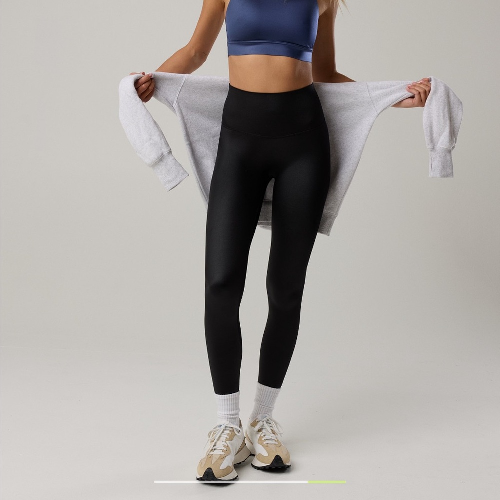 Offline By Aerie Hi-Rise 7/8 Black Legging - Small